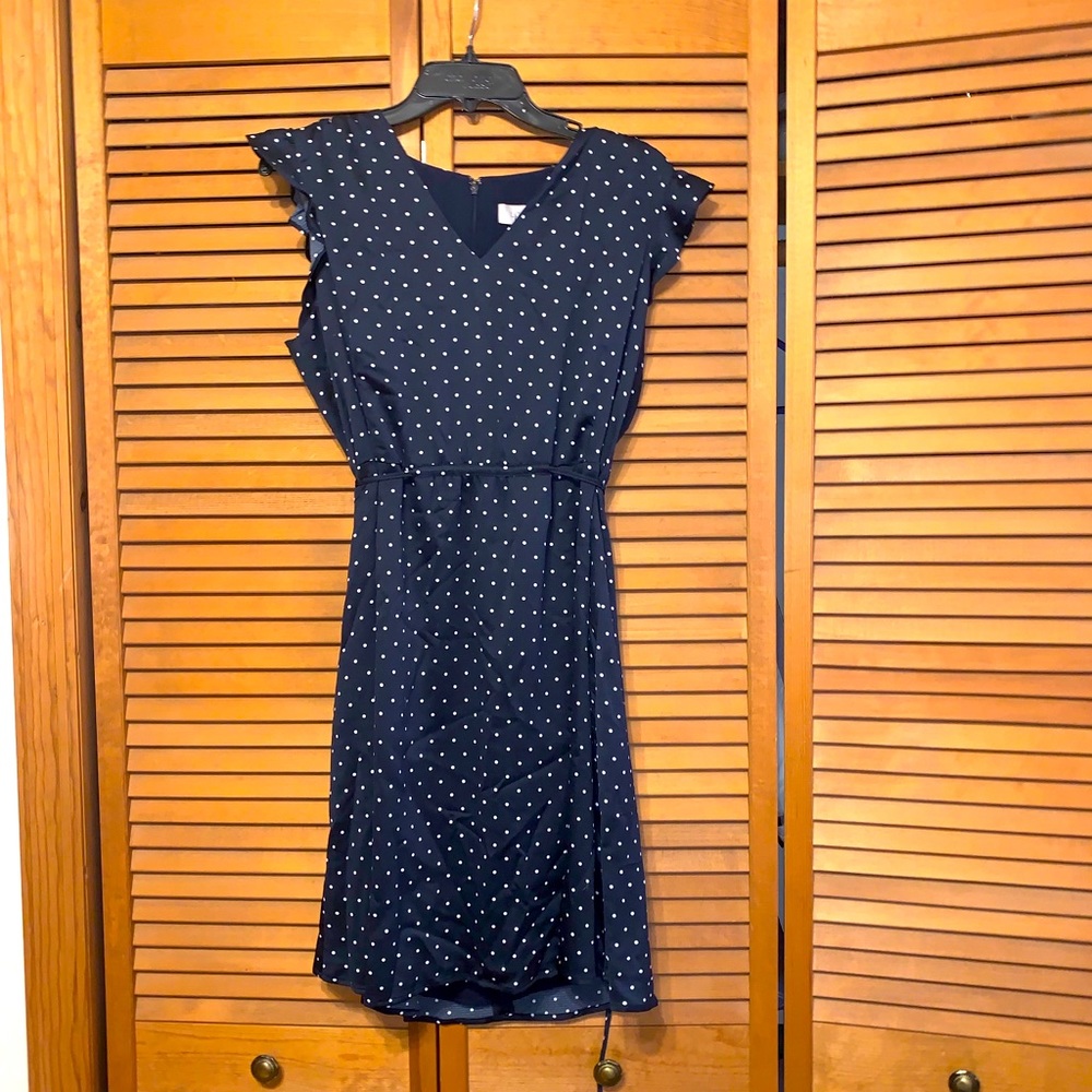 Flutter sleeve navy polka dot dress 🔸🔹🔻